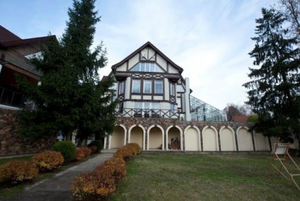 Коттедж по Пятницкому шоссе для проведения свадеб и других торжеств до 60 человек