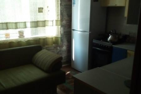 Однокомнатная квартира возле бассейна "Северный"