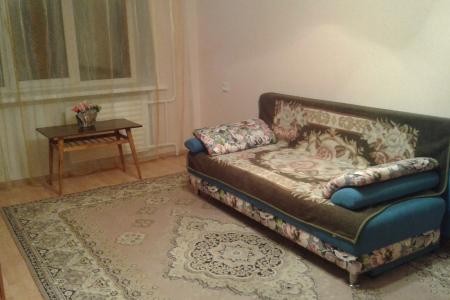 трех комнатная квартира возле магазина Океан