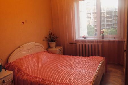 2-х комнатная квартира, рядом Областная больница