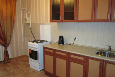 Однокомнатная квартира в спальном районе с торговым центром