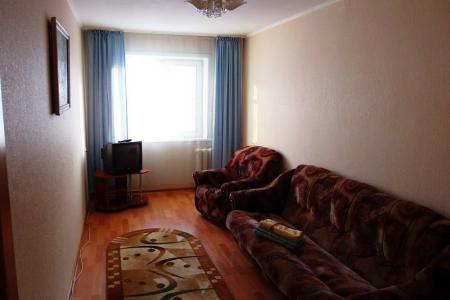 Сдаю хорошую 2-комнатную квартиру в центре