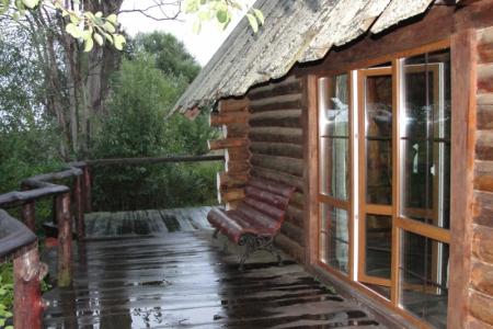 Уютный двухэтажный дом с камином и шикарным видом на пойму реки "Нерль"