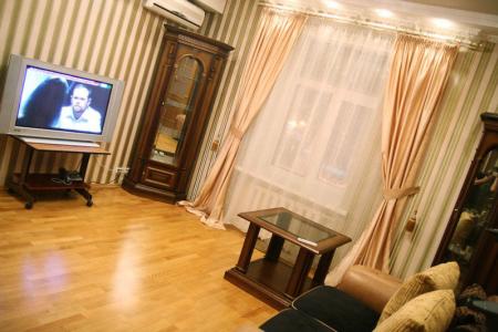 Предлагаем Вам 2-ком. квартиру на ЧАСЫ,СУТКИ, НЕДЕЛИ, МЕСЯЦ. Б-р Строителей, 33а