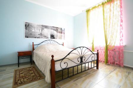 Двухкомнатная квартира в центре Воронежа