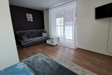 Студия в районе Кристала