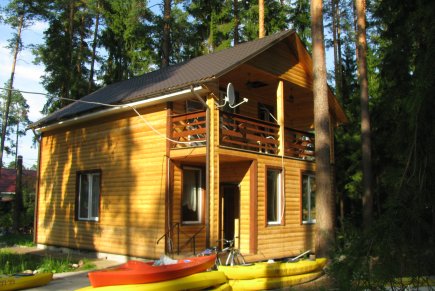 Новый коттедж с русской баней в сосновом массиве поселка Вырица