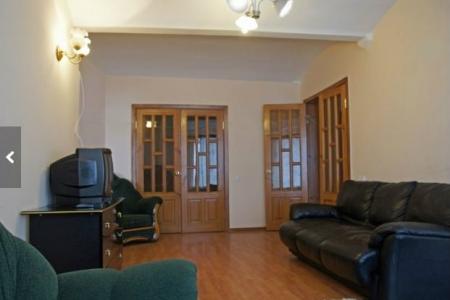 3-х комнатная квартира в аренду посуточно на ул. Красный Текстильщик, д. 9