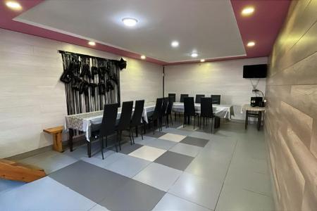 Дом с бассейном и баней