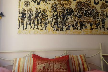 Сдается однокомнатная квартира-студия с балконом,беседкой во дворе и шикарным видом на море!