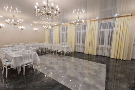 Банкетный зал на 50 гостей