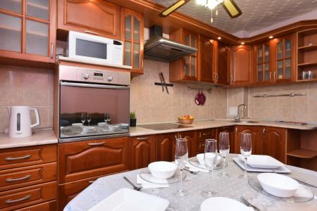 Трехкомнатная квартира рядом с КРК "Уралец", ТРЦ "Фан-Фан"