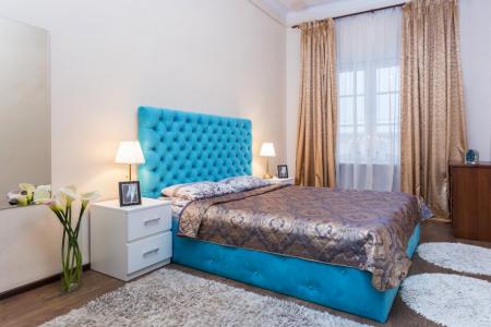 Центр. 2ух комн. кв у ст м Октябрьская