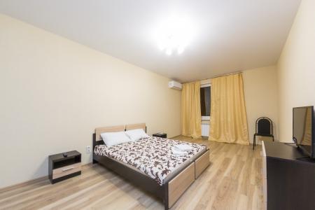 Трехкомнатная квартира рядом с Крокус на набережной