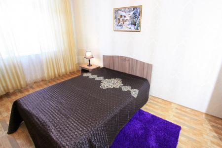 Сдается посуточно квартира в Советском районе возле ТРЦ "Планета".