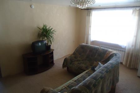 Двухкомнатная квартира на Саянах