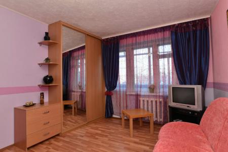 Очень теплая, уютная квартира в Юго-Западном районе Екатеринбурга.