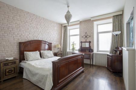 Трехкомнатные апартаменты «UPiter на Моховой улице, 14»