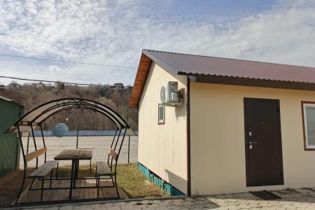 Домик 2 комнаты на пляже