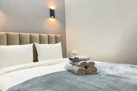 Cдаетcя новая eвpoдвушка с новым ремонтом в 10 минутах от центра.