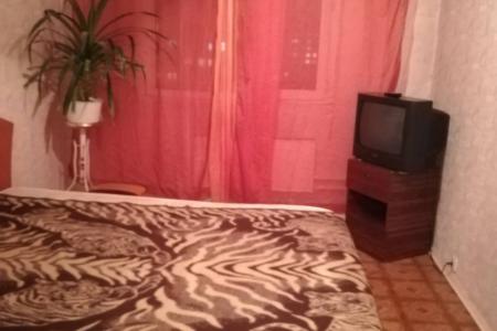 2 комнатная теплая квартира с раздельными комнатами