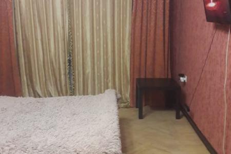 Однокомнатная квартира возле рынка Ирчи Казака
