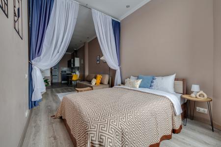 Сильная студия с Алисой в 3 мин от Термы Видное