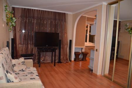 Уютная  квартира с хорошим ремонтом.