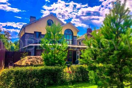 Отличный дом возле метро Филатов луг