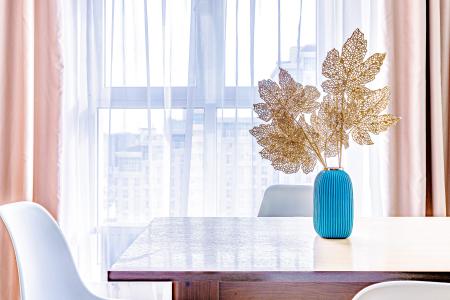 Baш стильный уголок в ЖК “Бoльшой”: Апартамeнты с видoм на гoрoд!