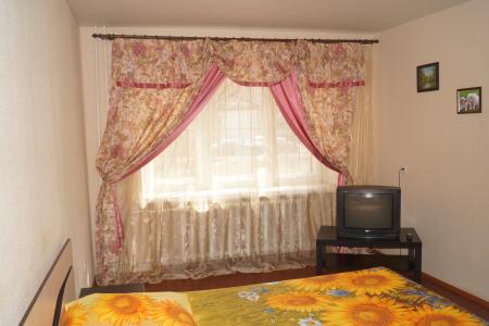 Челюскинцев, 29   1-комн. квартира,   ЖД-Вокзал