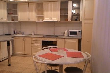 1-комнатная квартира рядом с т.ц. Планета.