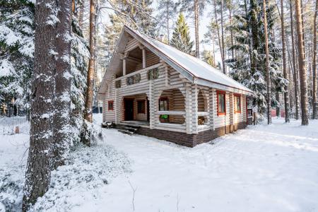 Коттедж в элитном пригороде Петербурга