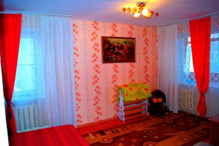 Предлагаю дешево хорошую 1-комнатную квартиру недалеко от центра