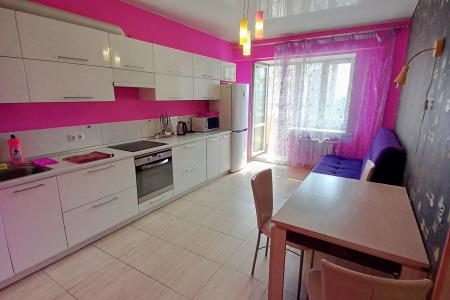 Двухкомнатная возле аэропорта