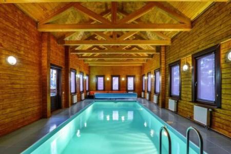 Сдаем посуточно Шале  с бассейном и сауной