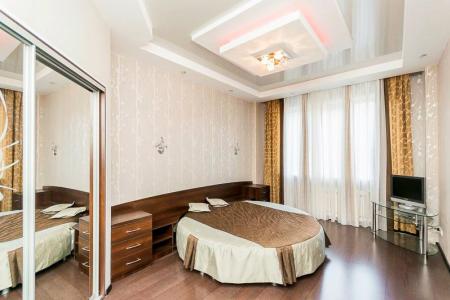 Трехкомнатная квартира в центре города