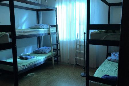 Хостел с личным бассейном