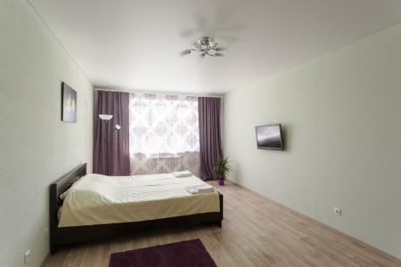 Квартира с тихим двором, в двух шагах все магазины