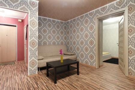 Двухкомнатные апартаменты в центре Омска около Метромоста