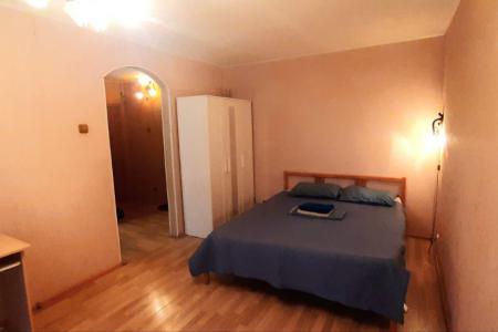 Сдам посуточно однокомнатную квартиру, в центре Академгородка.