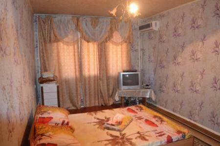 сдается 1 к. кв Калыка-Акиева-Московская в центре города,есть кондиционер