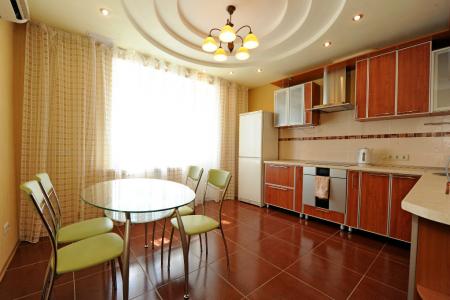 Просторная квартира с видом на Волгу в центре