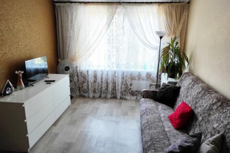 Трехкомнатная на Буденного 18