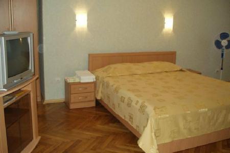 Чистая и уютная квартира с евроремонтом посуточно для командировочных (предоставляем отчет. док-ты)