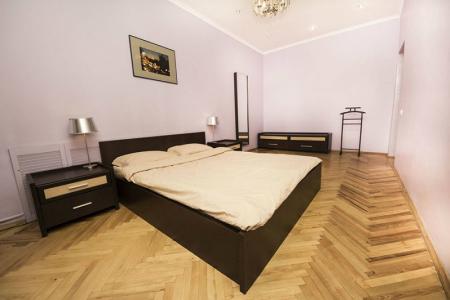 Просторная 2ккв в центре