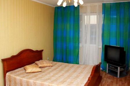 двухкомнатная квартира посуточно рядом с ИДК, КРЦ "Космопорт", Ашан, м.Спортивная,СамГМУ на Гагарина