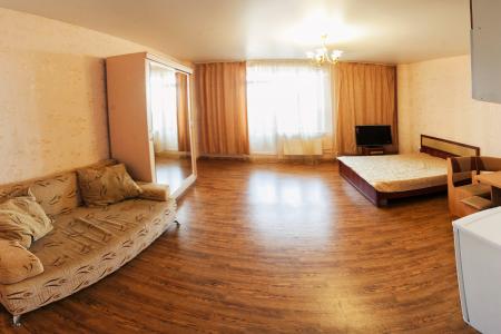 Студия с ремонтом в центре