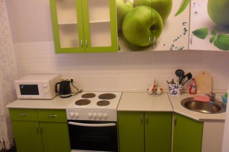 Уютна однокомнатная квартира в новом доме с хорошим ремонтом.