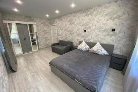 Квартира у метро